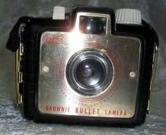Vintage Kodak Brownie Bullet Brown Bakelite #26 Camera 127 Film