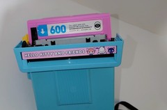 Polaroid 600 Hello Kitty & Friends Pastel Pink Instant Film Camera