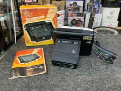 Vintage Kodamatic 960 Instant Camera w Electronic Flash. Untested