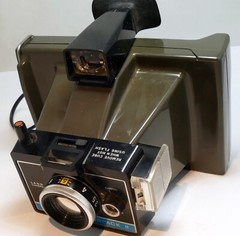 POLAROID COLOR PACK II LAND CAMERA  instant – parts or repair AS IS
