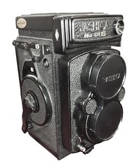 YASHICA MAT-124G CAMERA N. 1017052. ORIGINAL CASE AND WARRANTY. JAPAN. XXTH