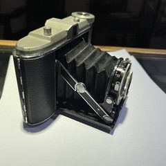 Agfa Isolette Folding Camera in Germany in the 1950″s. Not Tested