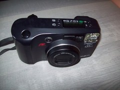 Retro 80s Minolta Freedom Zoom 135EX 35mm Point Shoot Film Camera NFL Sponsor