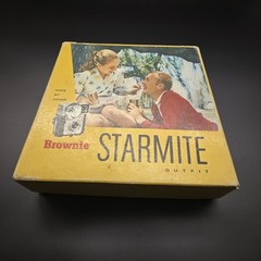 VINTAGE KODAK BROWNIE STARMITE OUTFIT FILM CAMERA-MADE IN U.S.A. STILL IN BOX!!
