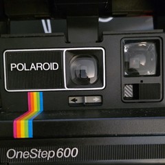 Polaroid OneStep 600 Black Instant Vintage No Flash Bulbs