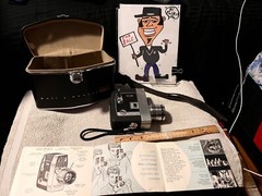 BELL & HOWELL 8mm DIRECTOR SERIES ZOOMATIC MOVIE CAMERA,CASE FAMOUS GEORGE DIBIE