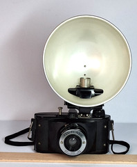 VTG Federal Fed-Flash Bakelite Camera Flash Unit 1940s Shutter Works Retro Decor