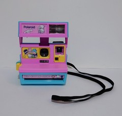 Polaroid 600 Hello Kitty & Friends Pastel Pink Instant Film Camera