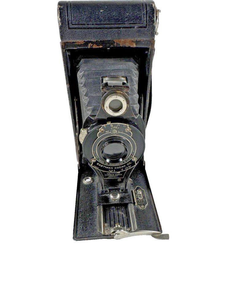 Vintage EASTMAN KODAK No. 2A Folding Cartridge Hawk-Eye Model B Camera