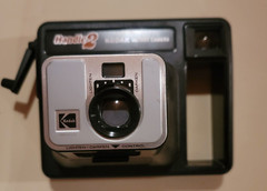 Vintage 1979 Kodak Handle 2 Instant Film Camera with Case + Box + Flash