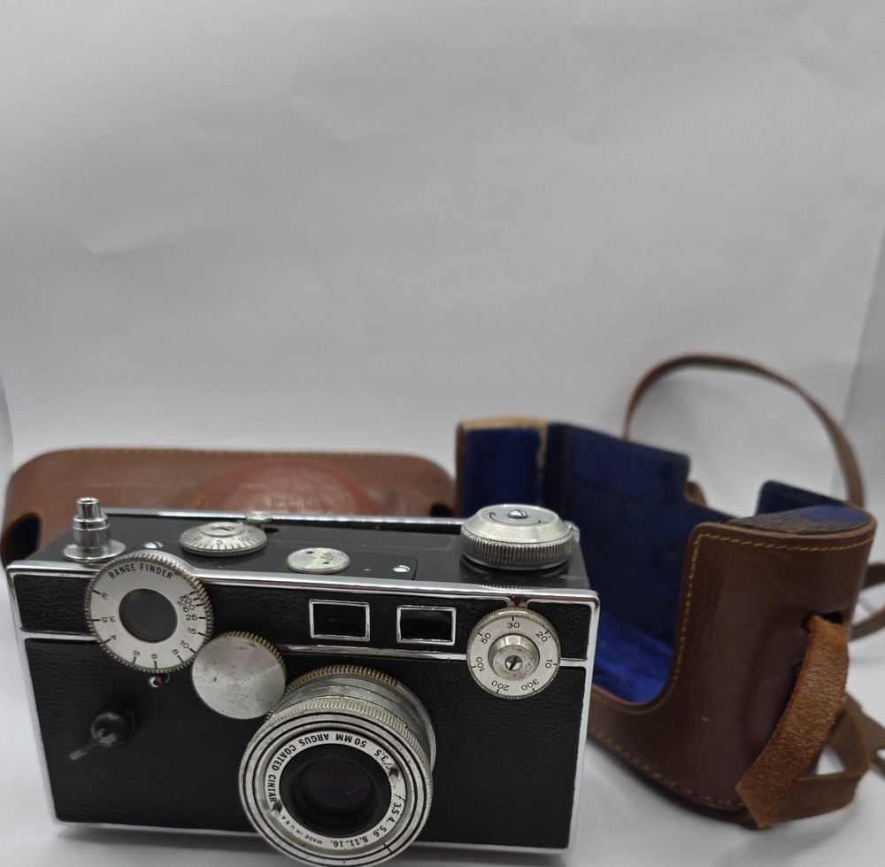 Vintage Argus Rangefinder Camera 50mm Coated Cintar Lens w/ Case Untested