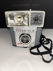 Vintage Kodak Kodacolor Brownie Starmite II Camera (1962-67) 127 film Not Tested