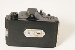 F97647~ c.1957 HOEI INDUSTRIAL EBONY 35 BAKELITE CAMERA for 828 Roll Film