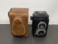 Vintage Argus Argoflex 6X6cm TLR Camera w/ Leather Case UNTESTED