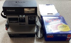 Vtg. Collectable POLAROID SPIRIT 600 Light Management SYSTEM with 3 Pack Of Film