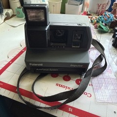 Polaroid Impulse AF Autofocus System 600 Instant Portrait Film Camera Vintage
