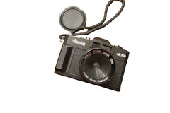NINOKA NK-700 CAMERA W/CASE (E)