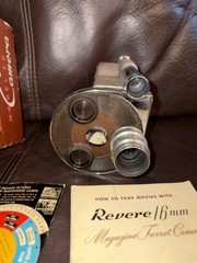 VINTAGE REVERE MAGAZINE 16 mm MOVIE CAMERA MODEL 26 W/ ORIGINAL BOX