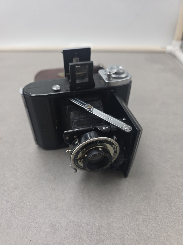 Vintage Zeiss Ikon Ikonta 521/16 Folding Camera 120 6×6 – CLA Film Tested