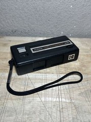 Vintage 1970s Kodak Tele Instamatic 608 Black 110 Film Camera – Untested