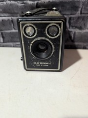 Kodak Brownie Six-20 Model C. Untested. S4