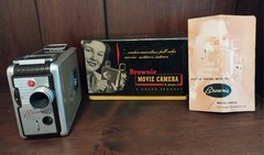 VTG Kodak Brownie Movie Camera F/2.7 Lens 8 mm Untested