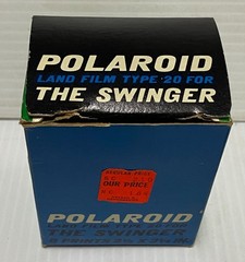 Vintage Polaroid Land Camera SWINGER Model 20 with ACCESSORIES