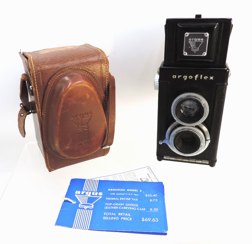 Argus Argoflex E Camera with Leather Case / Untested