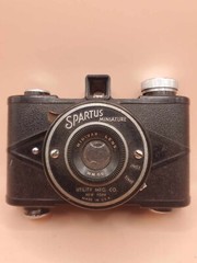 Vintage Falcon Miniature 127 Film Camera – Bakelite – Utility Mfg. Co. New York