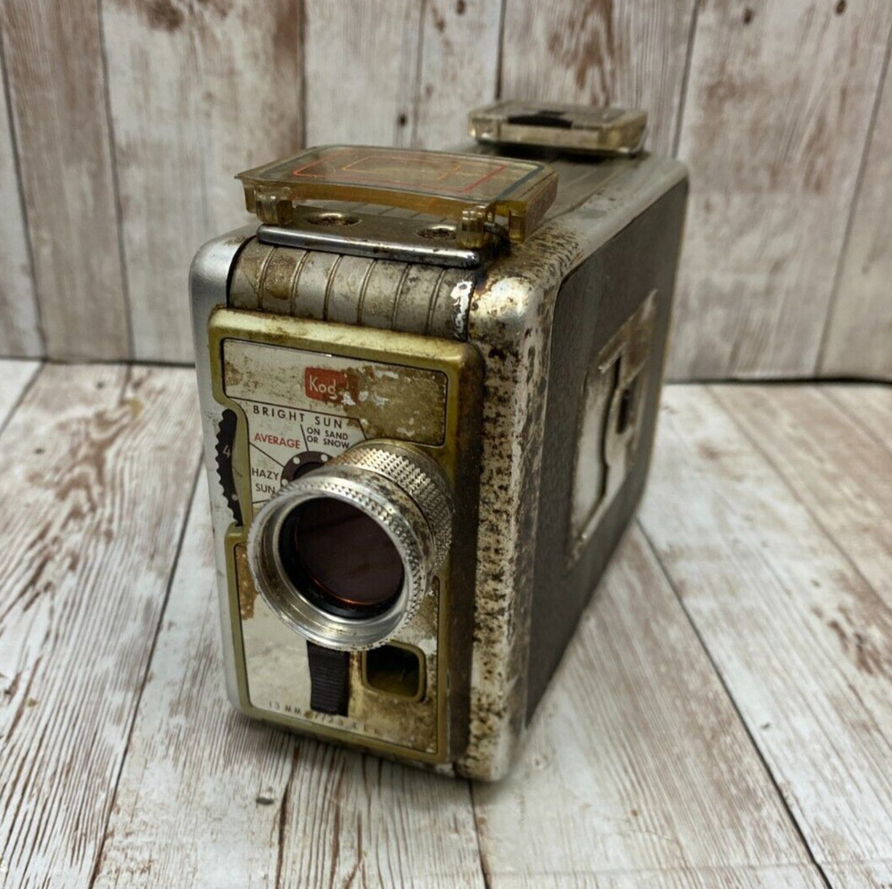 Vintage Kodak Brownie 8mm Movie Camera II As – IS Untested
