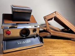 Vintage Polaroid SX-70 Land Camera with Ever Ready Leather Carrying Case manual