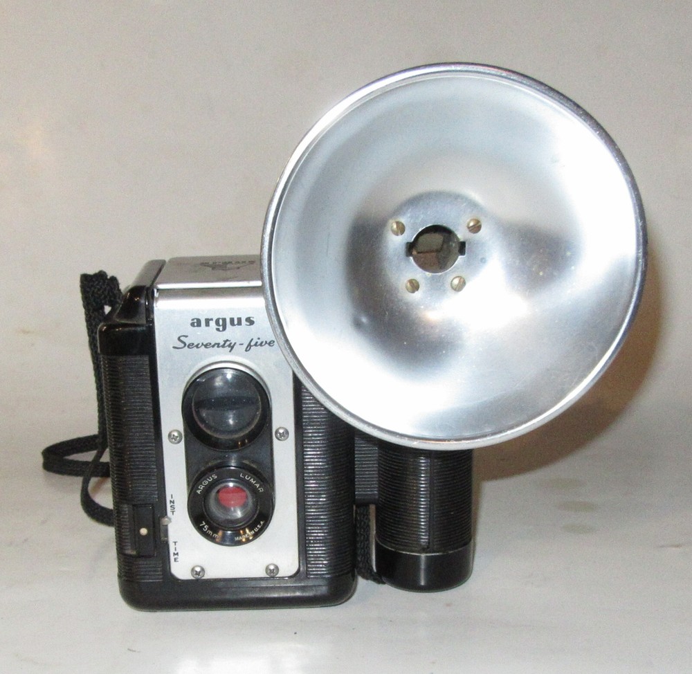 Vintage Argus 75 Seventy Five 620 Film Camera with Flash & Strap Decor Display