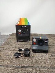 Polaroid NOW Instant Camera Generation 2 Black No Instructions Pre Owned