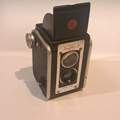 Vintage Kodak Duaflex II Camera, Kodet Lens, uses 620 film