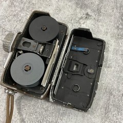Vintage Revere Eight Model 50 8mm Movie Camera Color