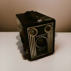 1950’a Brownie Target Six-20, practically￼New