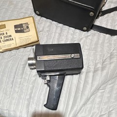 Sears Easy-Load C161 Super 8 Reflex Zoom Movie Camera w/ Case & Manual