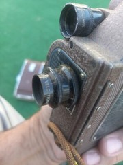 Vintage Rare 1940s Revere Eight 8mm Movie Camera Model 88 w/ Brown Leather case!
