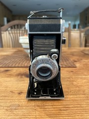 1940’s Universal Roamer II camera w 100mm F4.5 Len and Universal leather case