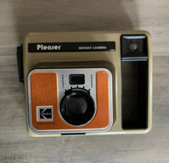 Vintage Eastman Kodak Pleaser Instant Print Film Camera
