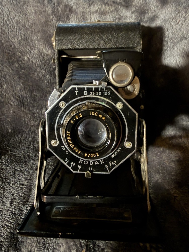 Kodak Vintage Junior Six-20 Series Two Folding Camera